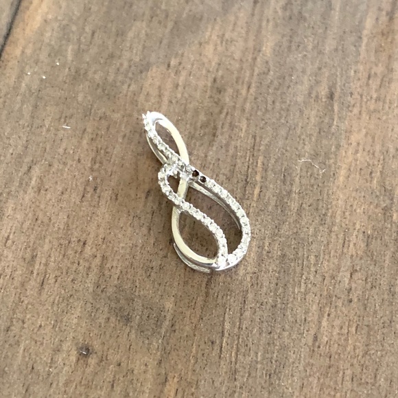Zales Jewelry - 10kt Infinity Pendant